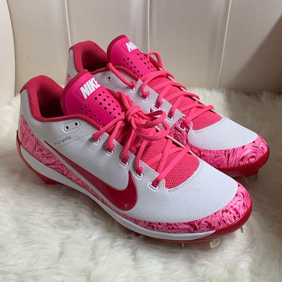 nike flywire tennis shoes